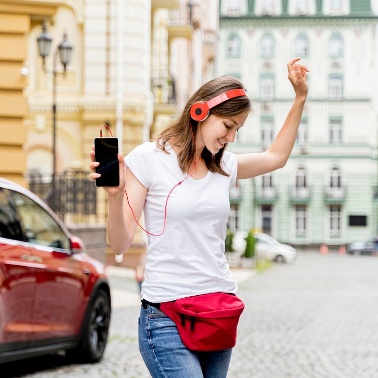 wearable phone case